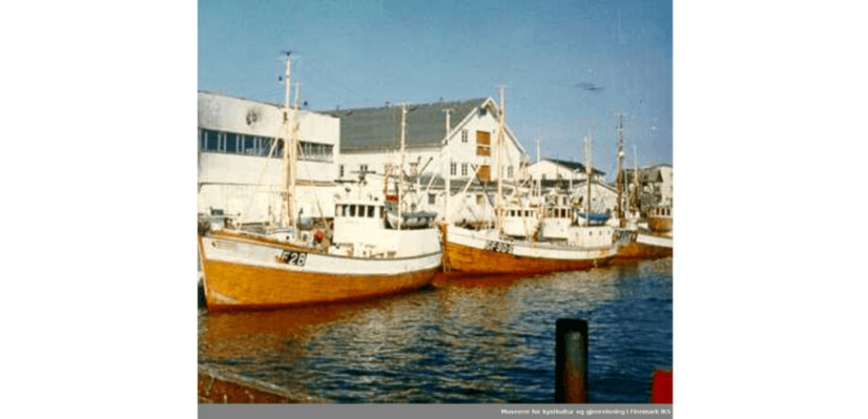 M/K «Hornvik» ved Edv. Fjærtofts fiskebruk i Berlevåg i 1973. Foto: Berlevåg Havnemuseum