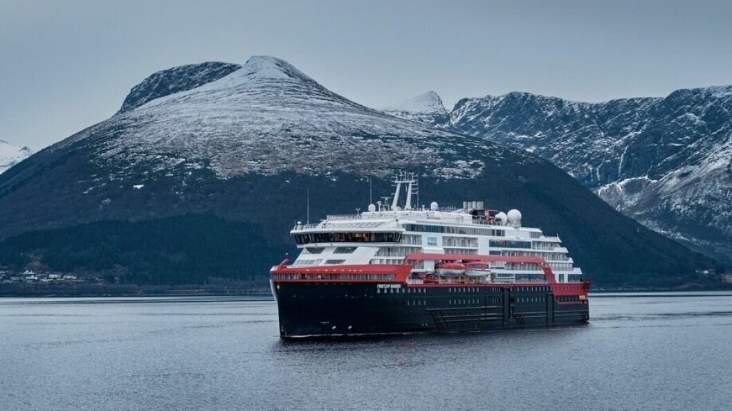 MS «Fridtjof Nansen» er nå overlevert fra Kleven til Hurtigruten. Foto: Motion Air
