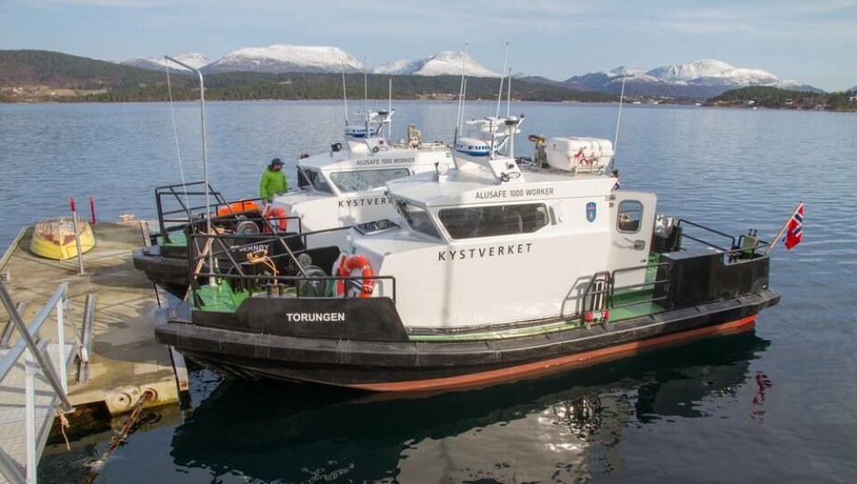 «Stjernøy» og «Torungen» er to identiske arbeidsbåter levert fra Martime Partner til Kystverket. Foto: Maritime Partner
