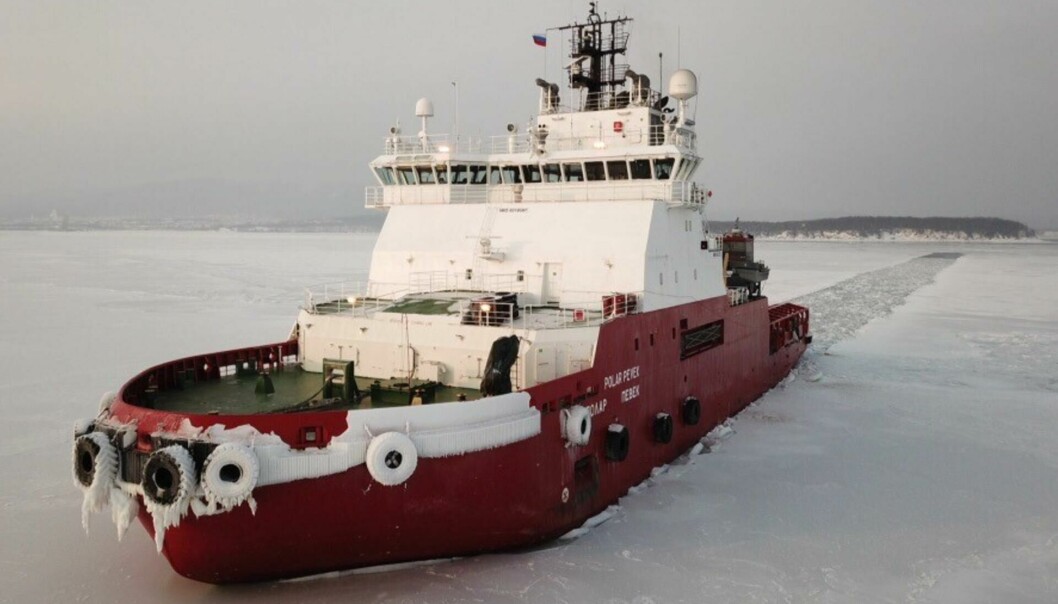 Slepebåten «Polar Pevek» har alt forlatt Russland