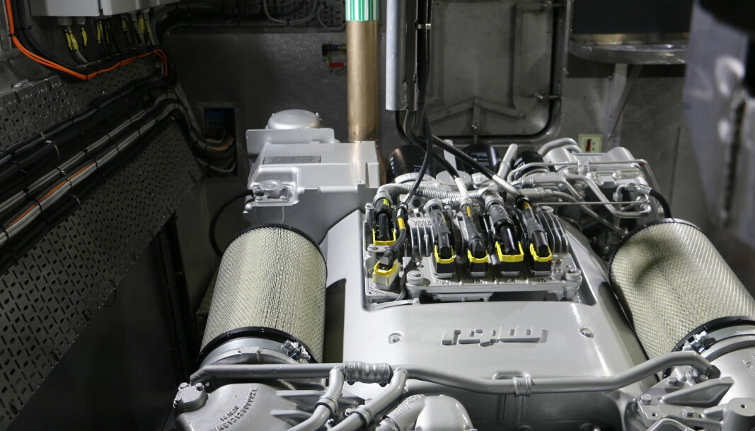 Fartøyet er utstyrt med MTU motorer fra Bertel O. Steen