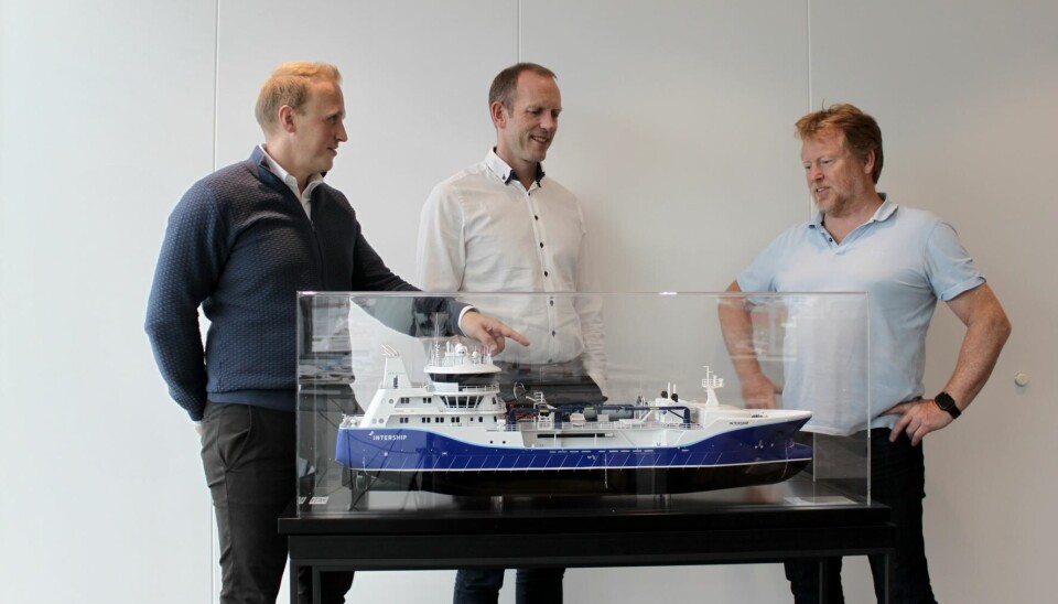 Intership kontraherer to store brønnbåter