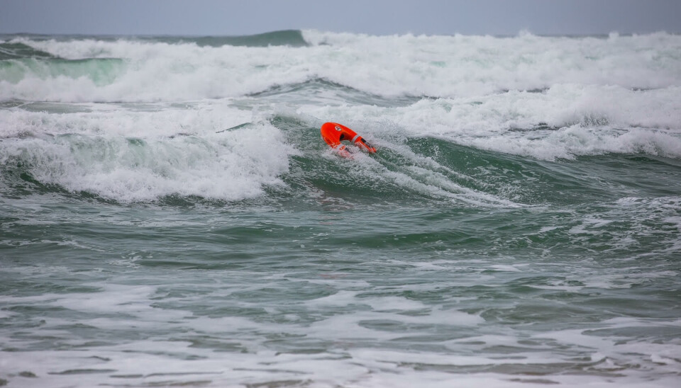 SIKTLINJE: Livbøyen fungerer i rufsete vær, og der siktlinjen er tilstede.