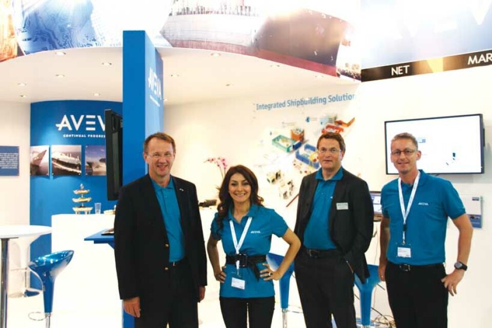 Fra venstre: Thomas Brandén, Sales Manager Nordic Region (Norge, Sverige, Danmark og Finland); Sepideh Majidzadeh, Marketing Coordinator; Njål Vikanes, Sales Executive, samt Torben Bang Kristensen, Global Sales Support Manager - Aveva MARS.