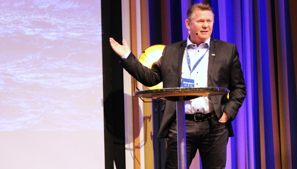 Bildet viser Ronny Vågsholm, driftsdirektør ved Lerøy Havfisk, under Ombordfryst-konferansen i Ålesund.