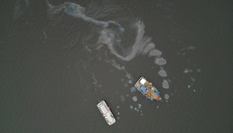Flyfoto av oljeutsleppet frå Nordvard.
