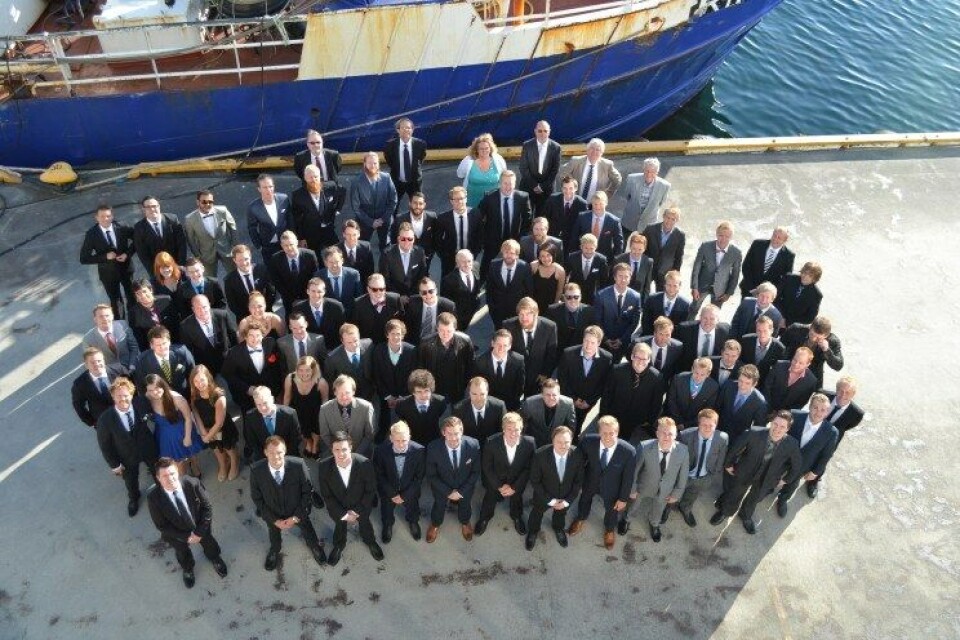 Maritime avgangsstudenter samlet utenfor Haugesund Rederiforening Foto: Maritimt Forum Haugalandet og Sunnhordland