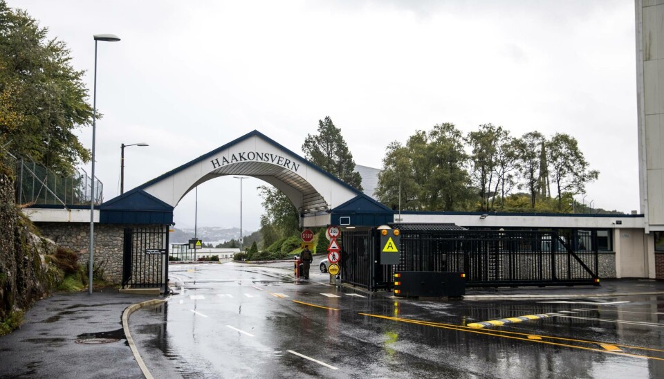 Evakuerte marinebase etter melding om lekkasje