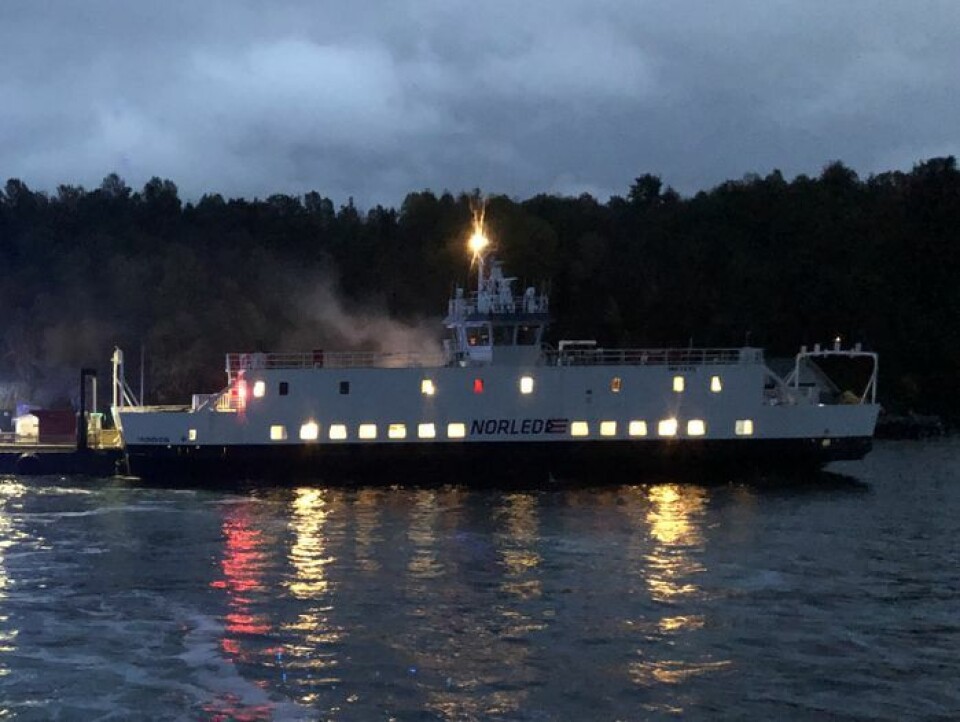 Norleds hybridferge i brann. Foto: Tipser (med tillatelse).