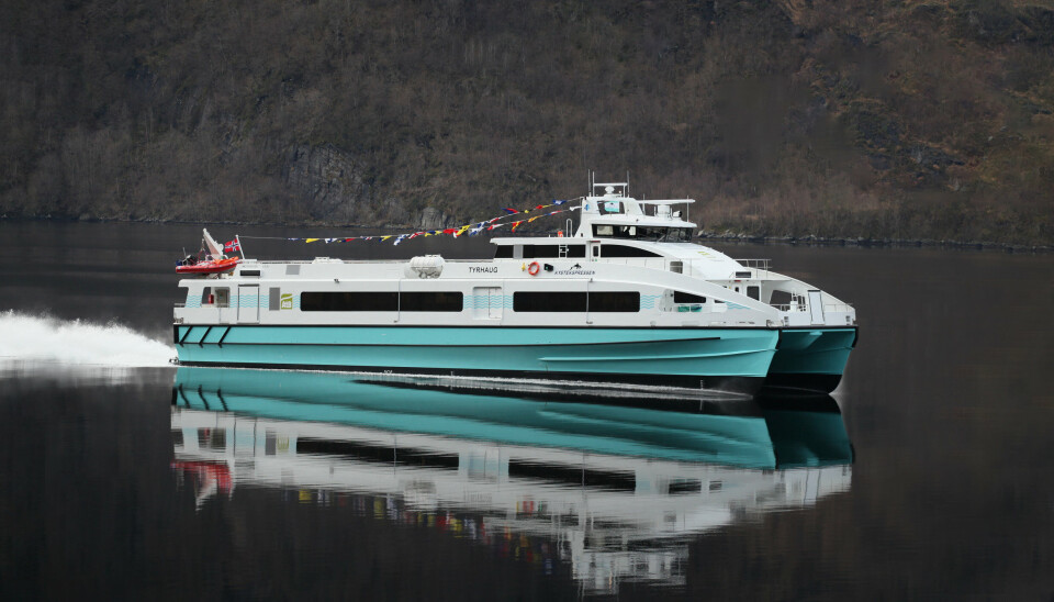 Hurtigbåt og servicebåt kolliderte