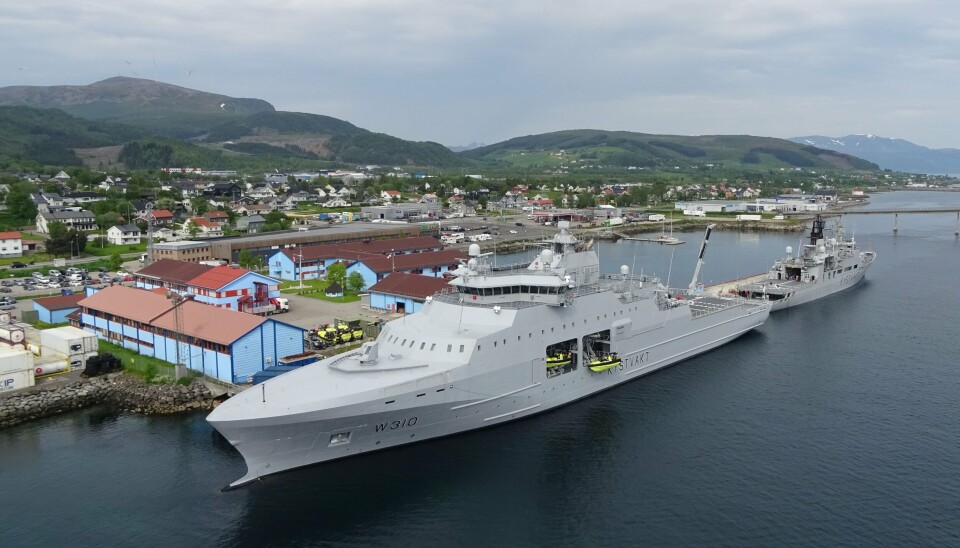 Kystvaktens nyeste og største fartøy, KV «Jan Mayen», fortøyde den 19. juni for aller første gang på Sortland. I bakgrunnen ses KV «Andenes» tilhørende Nordkapp-klassen, som skal erstattes av Jan Mayen-klassen etter over 40 år i tjeneste.