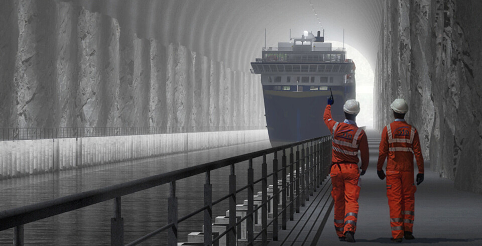 Havila Kystruten i Stad skipstunnel.