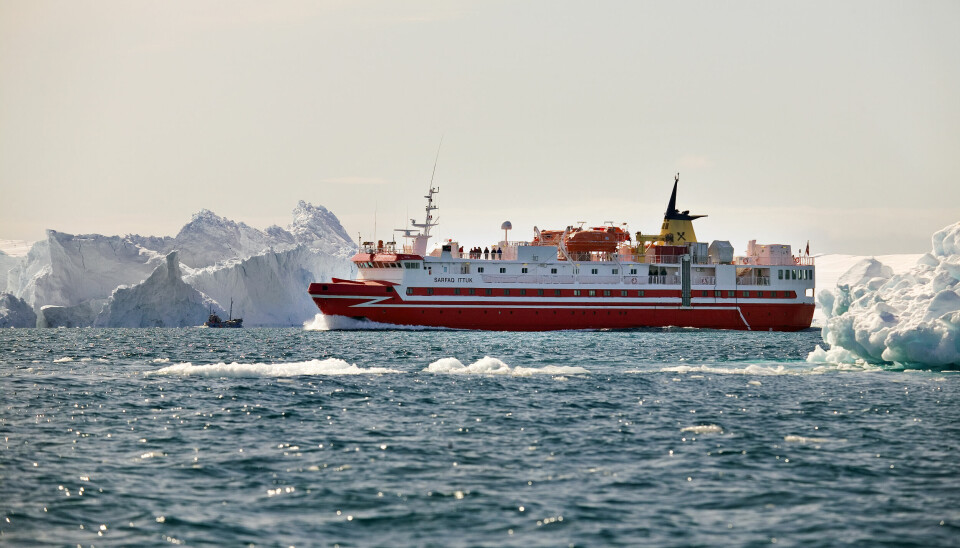 I 2024 kan gjester oppleve Grønland om bord på MS Sarfaq Ittuk med nye reiser skreddersydd for internasjonale turister av Arctic Umiaq Line og Hurtigruten.