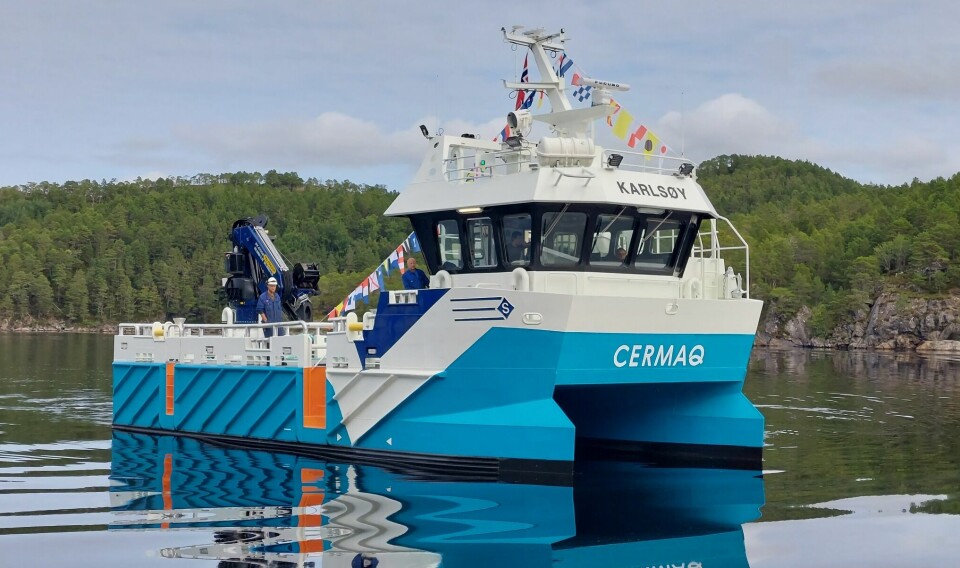 Arbeidsbåten «Karlsøy» ble levert fra Sletta Verft til oppdrettsselskapet Cermaq i midten av september.