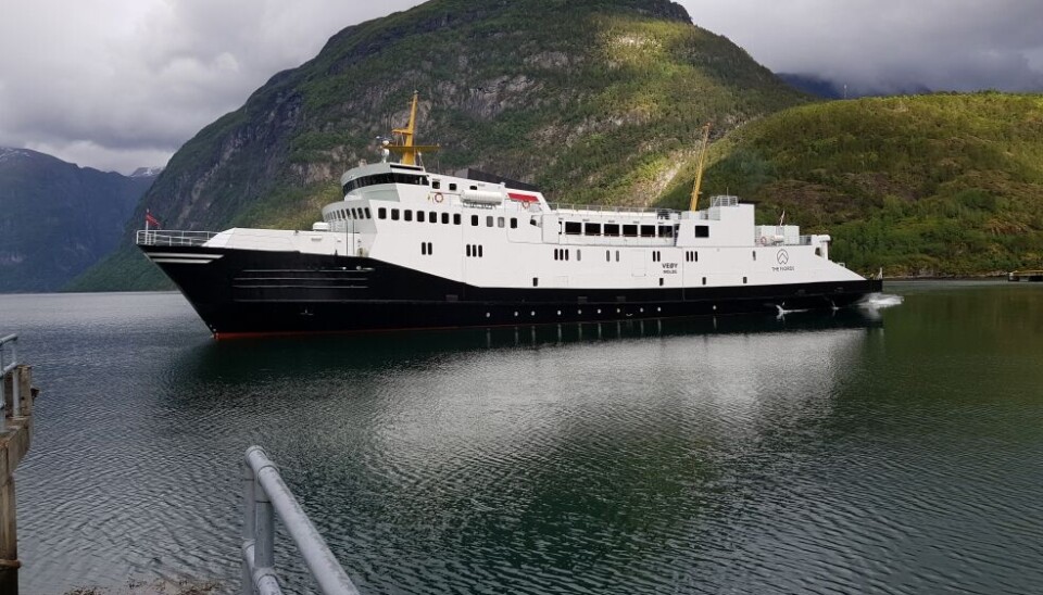 MF «Veøy» som tilhøyrer The Fjords DA. Her fotografert på Hellesylt. MF «Veøy» som tilhøyrer The Fjords DA. Her fotografert på Hellesylt.
