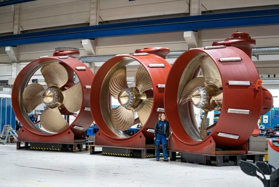 Leveransen av tre AUP115 azimuth-fremdriftsenheter for det forrige skipet, «Nexans Aurora».