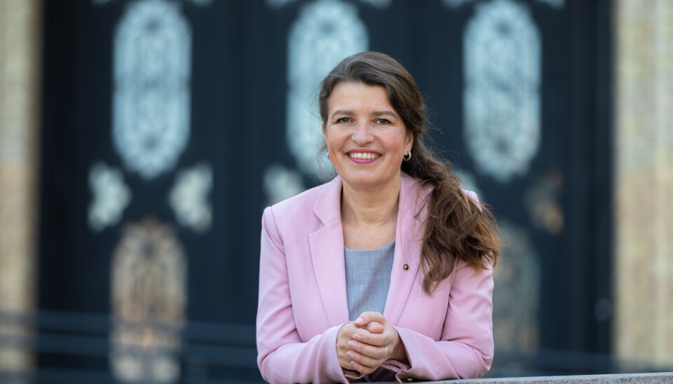 Stortingsrepresentant Liv Kari Eskeland fra Høyre etterlyser utslippsregelverk for verdensarvfjordene.