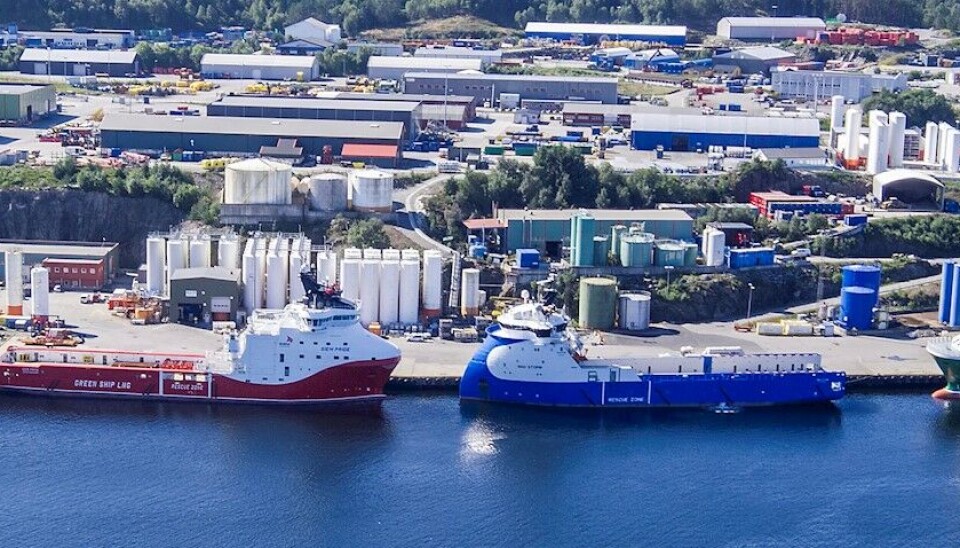 Ved CCB på Mongstad har russiske sjøfolk full tilgang, skriver Avisa Nordhordland.
