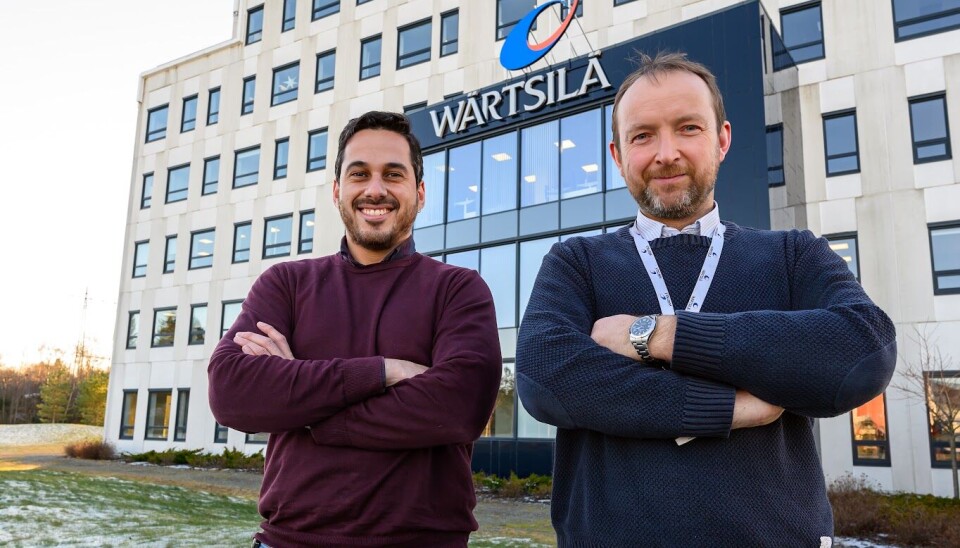 Bjørnar Skogseth, utviklingssjef for elektrifisering i Wärtsilä Ship Electrification Systems, og Francisco Lima, prosjektleder, i Wärtsilä Ship Electrification Systems, jubler for ny kontrakt som tar Wärtsilä på Heiane inn i det amerikanske markedet for hurtigbåter med nullutslipp