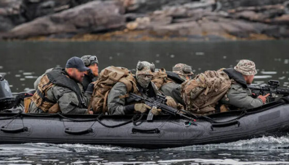 Bildet viser norske kystjegere som i Nord-Norge trener opp ukrainske marinestyrker i 2023.