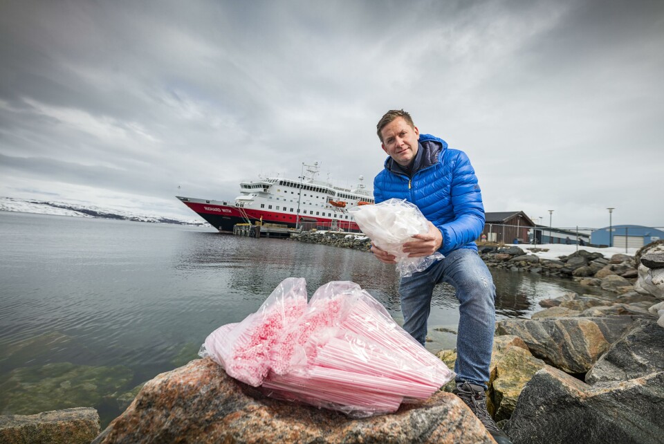 - Plastforurensing er en av de største truslene mot verdenshavene, sier konsernsjef Daniel Skjeldam. Foto: Ørjan Bertelsen/Hurtigruten