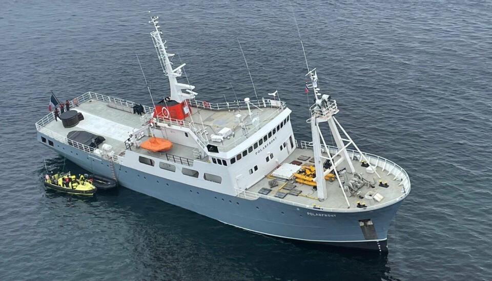 «Polarfront» gikk på grunn utenfor Svalbard tirsdag morgen.