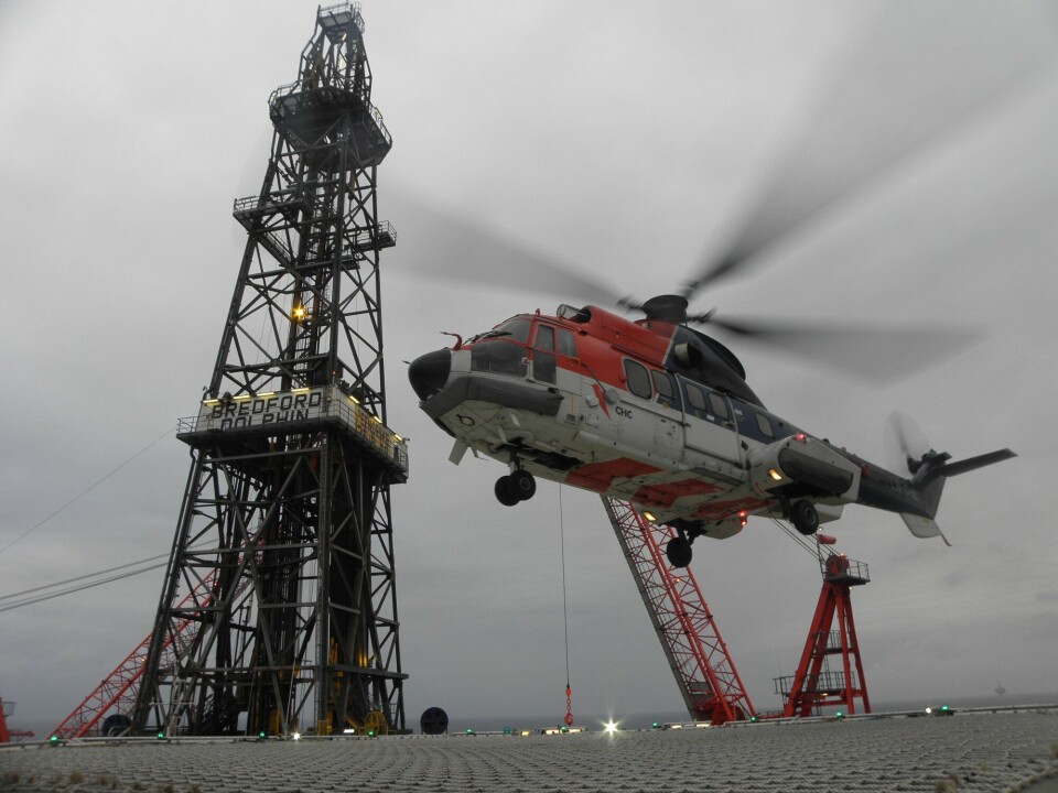Helikopter inn for landing på Bredford Dolphin. Foto: Det norske