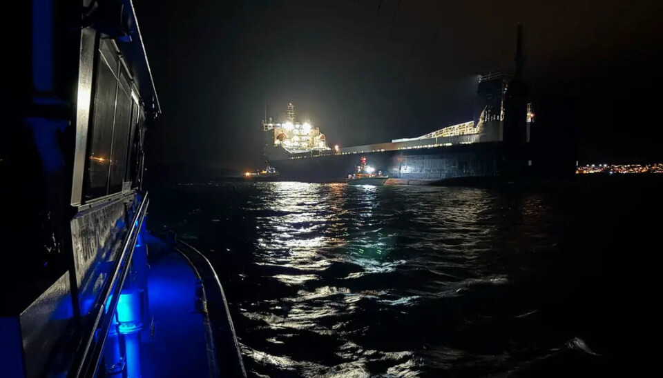 «Finlandia Seaways» traff en grunne torsdag kveld. Skipet var lastet med våpen.