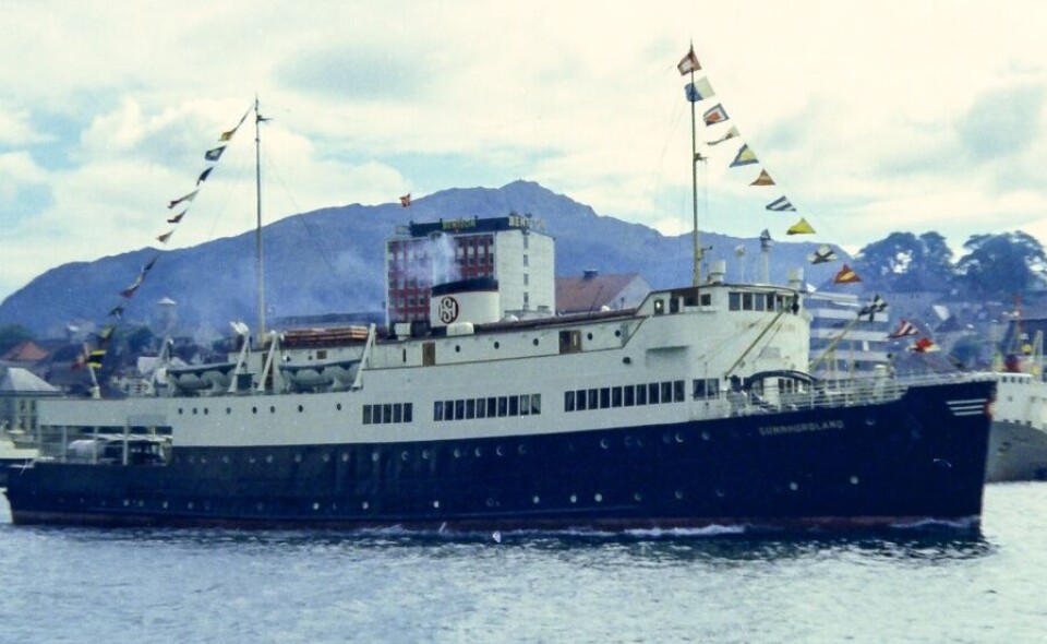 MS «Sunnhordland» på vei ut fra Bergen 1968 Foto: Harald Sætre