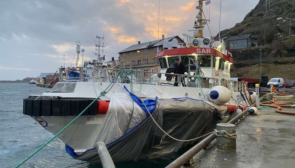 Lokalt næringsliv, nødetater, privatpersoner og ansatte i Redningsselskapet stod på dag og natt i 12 dramatiske uværsdøgn for å berge redningsskøyta «Det norske Veritas» etter at den grunnstøtte på oppdrag utenfor Stamsund i Lofoten 26. januar i fjor.