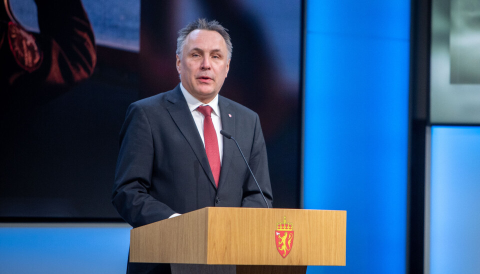 Forsvarsminister Tore O. Sandvik (AP).