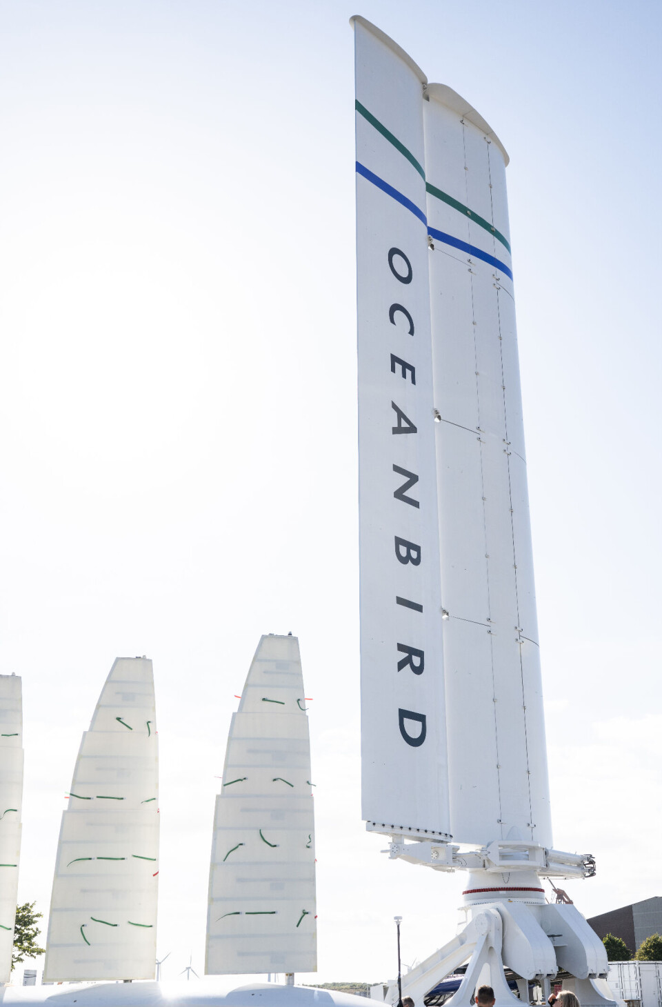 Den første vingeriggen fra selskapet Oceanbird, kalt Wing 560, ble offisielt avduket 25. august 2025.