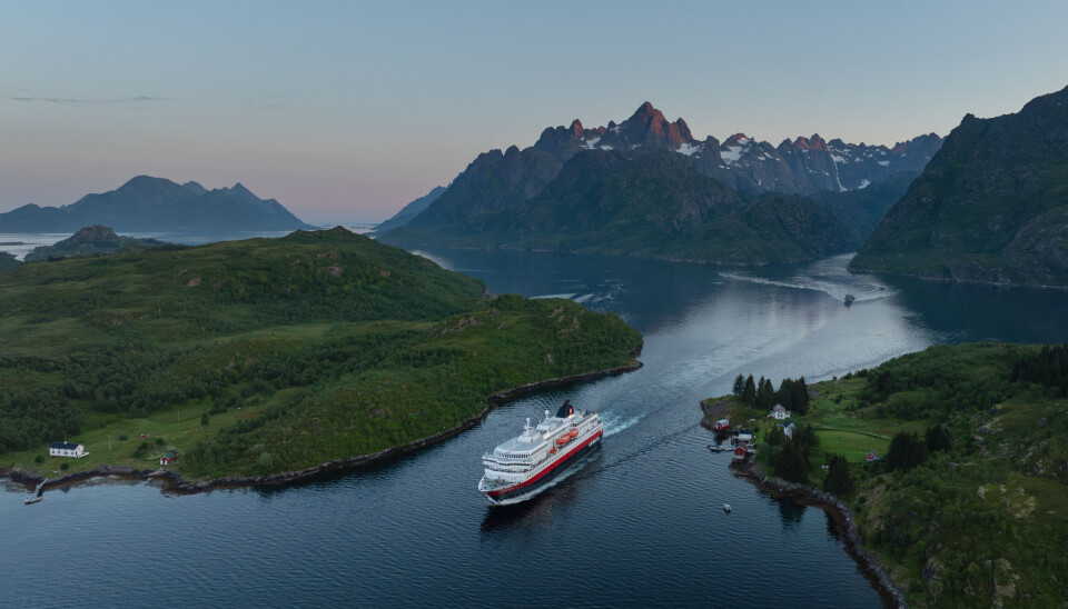 MS «Richard With» i Svartsundet, like ved Trollfjorden i Nordland