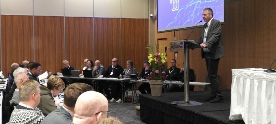 Bytter ut nesten halve styret