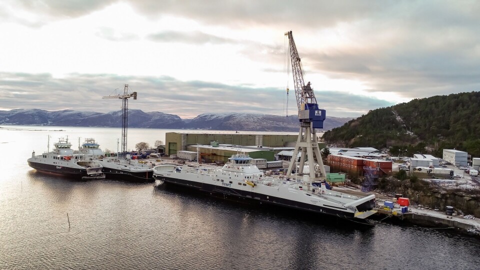 Havyard-verftet i Leirvik har de siste årene spesialisert seg på energieffektive ferger, spesialfartøy til havvind-parker og brønnbåter. Nå leveres den siste fergen som skal gå på fergesambandet Kvanne-Rykkje på Nordmøre. Foto: Tor Erik Kvalsvik