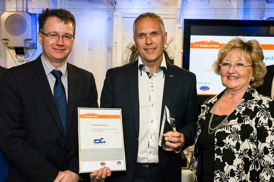 Norsafe mottar pris for beste maritime sikkerhetsprodukt 2013