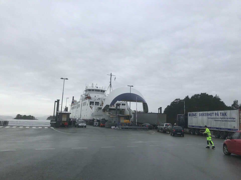Torghatten melder om tekniske problemer og nye kanselleringer på strekningen Halhjem-Sandvikvåg. Foto: Sigbjørn Larsen.