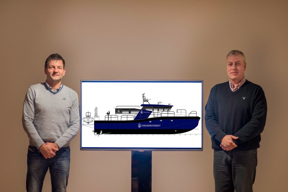 Ny hurtiggående oppsynsbåt til Fiskeridirektoratet: Fra venstre Kjetil Hantveit, daglig leder i Norwegian Rig Shuttle, skisse av den nye oppsynsbåten, og områdesalgssjef Rune Midtkandal i Maritime Partner.