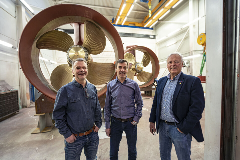 Markedsdirektør Per Olav Løkseth hos Brunvoll (t.h.), sammen med sitt salgsteam på shuttle tanker segmentet, Anders Ulvestad and John Sjåholm.Foto: Jørgen Eide / Brunvoll AS