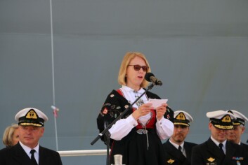 Gudmor for skipet er leder i Forsvars- og utenrikskomiteen på Stortinget, Anniken Huitfeldt  (AP)