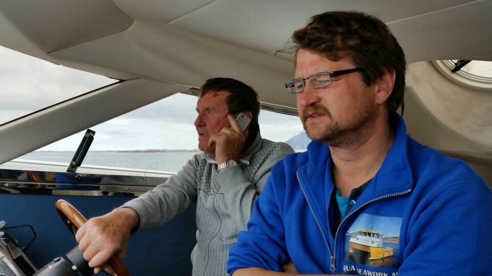 Daglig leder Arne Magnar Guttelvik er ofte ute på sjøen, sammen med faren Magnar Guttelvik Foto: Privat