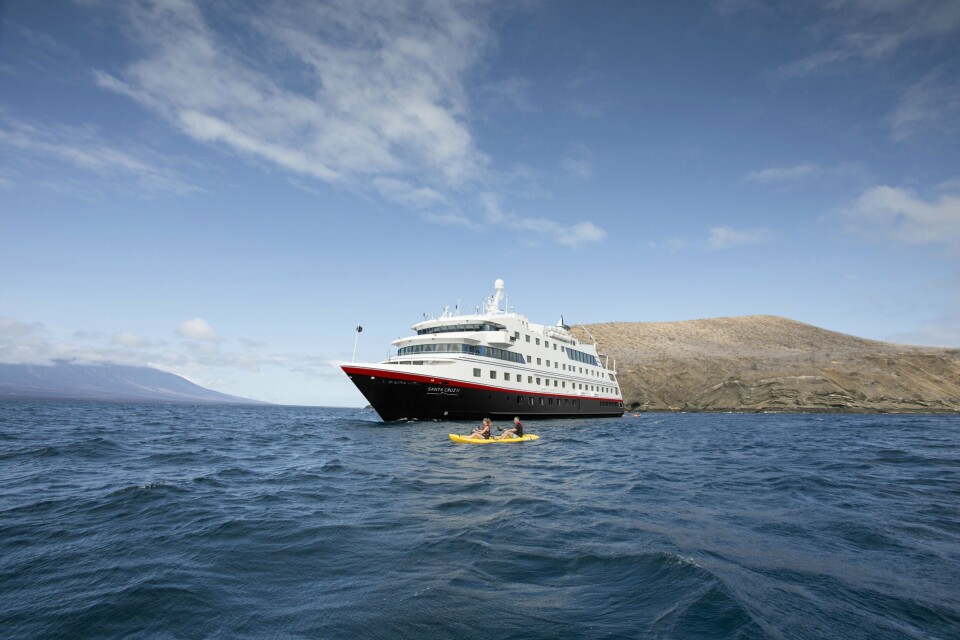 Med god plass til bare 90 gjester, får Hurtigruten Expeditions-reisende en eksklusiv opplevelse om bord på «Santa Cruz II». Foto: Hurtigruten Expeditions