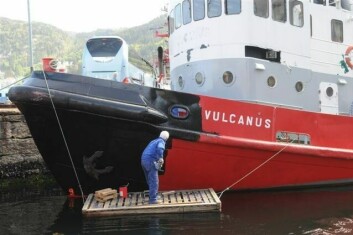«Vulcanus» skifter fra BB sin røde farge, til sin originale sorte Foto: Egil Sunde