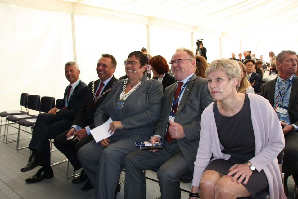 F.h. Fiskeridirektør Liv Holmefjord, fiskeriminister Per Sandberg og ordfører Rita Ottervik. Foto: Vibeke Blich