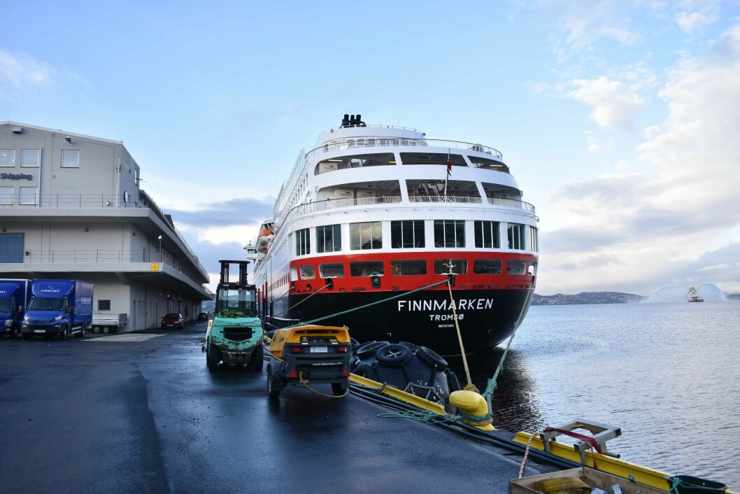 Når 2021 er omme vil Hurtigruten Group ha et negativt resultat etter skatt på 4 milliarder kroner i løpet av de to siste årene. Foto: Gustav Erik Blaalid