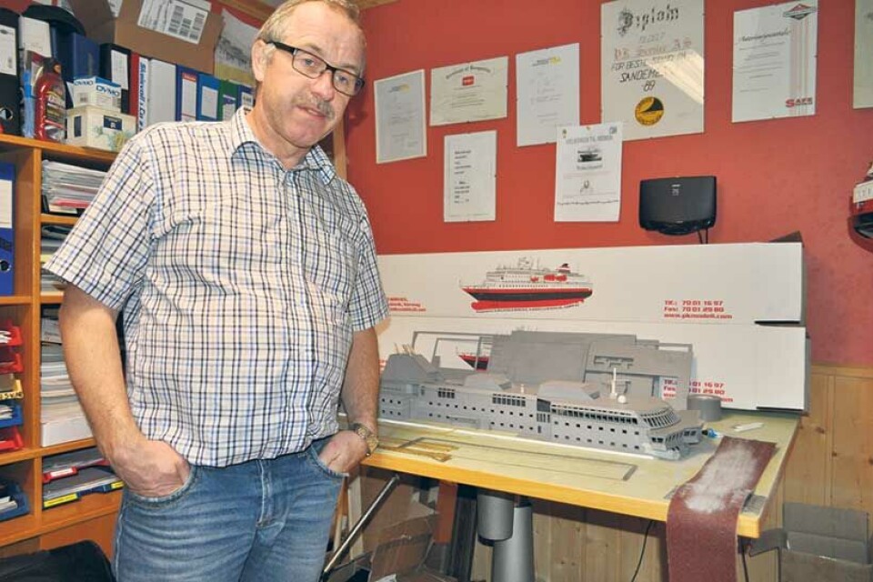 Per Kjellevold har realisert drømmen om å være profesjonell modellbåtbygger ved siden av hektiske arbeidsdager i Havila Shipping. Han har kunder i inn- og utland og har høstet lovord og utmerkelser for de avanserte båtmodellene sine.