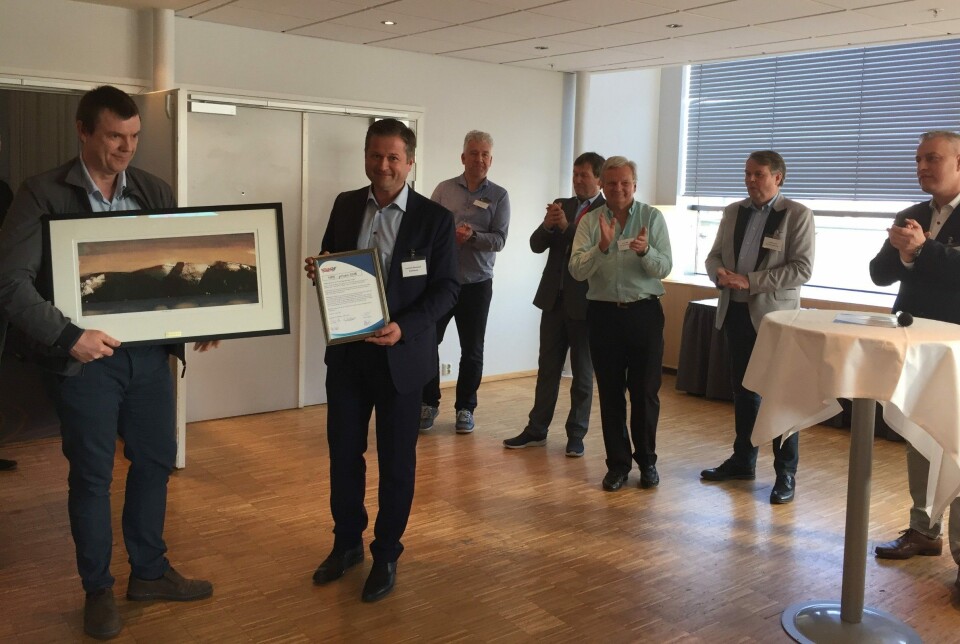 Brødrene Aa tok i mot pris på Hurtigbåtkonferansen i Trondheim. Foto: Vibeke Blich