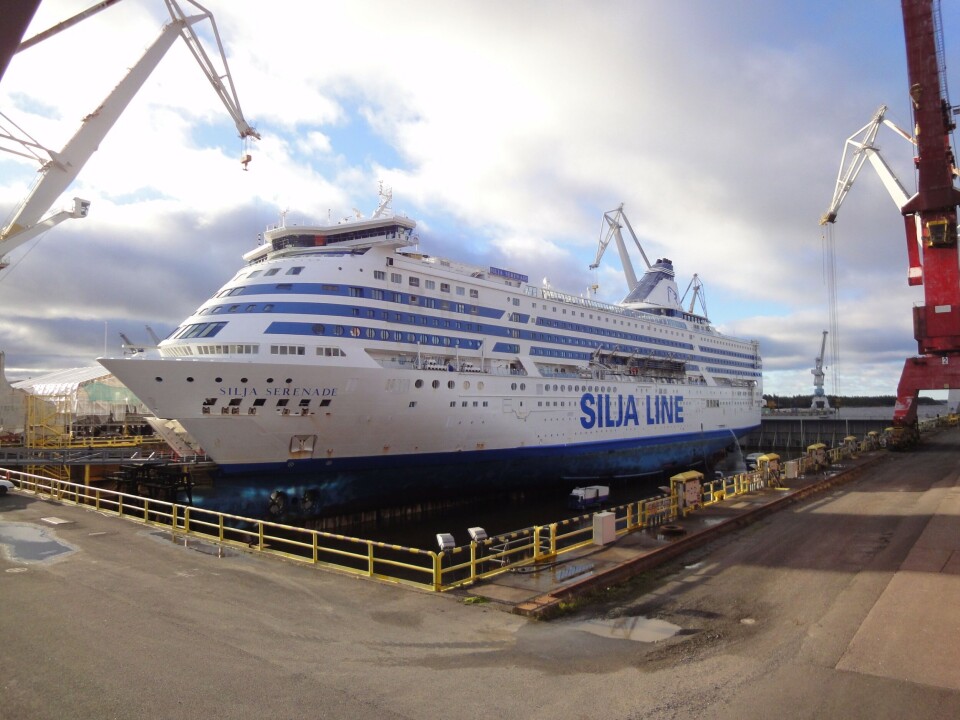 'Silja Serenade' dokksatt ved RMC Shipyard. Foto: Liisa Snellman
