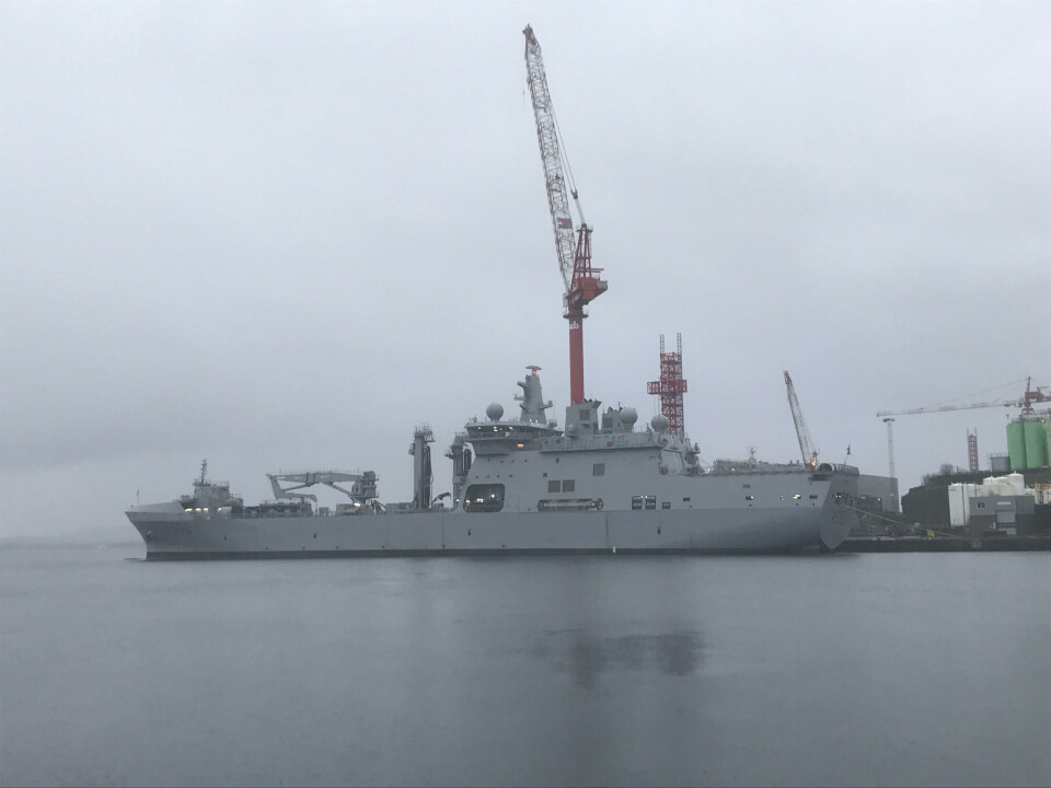 Når Forsvarets nye logistikkskip blir endelig seilingsklart er fortsatt i tåka. Foto: Sigbjørn Larsen.