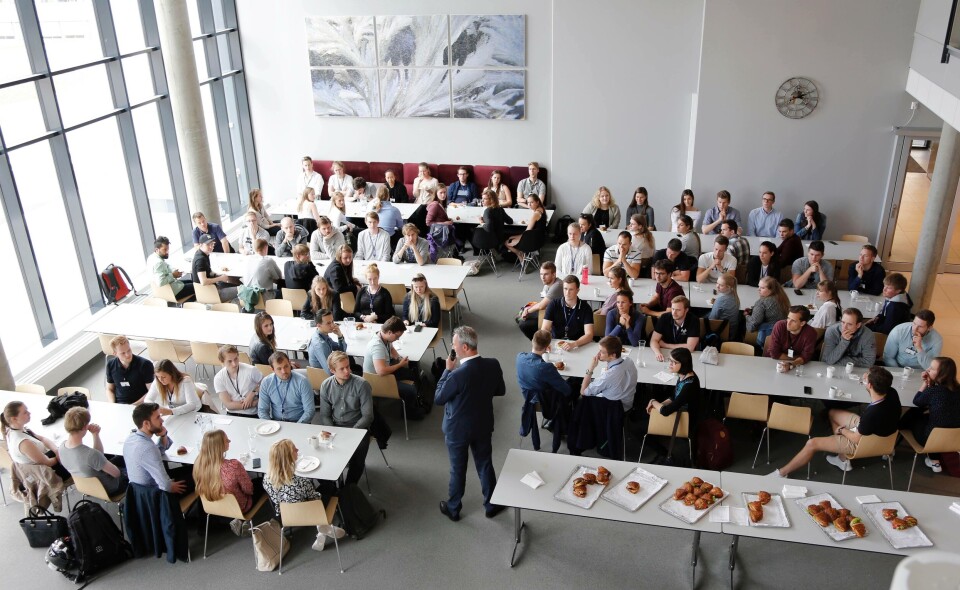 113 sommerstudenter på kick-off hos Kongsberg. Foto: Kongsberg Gruppen